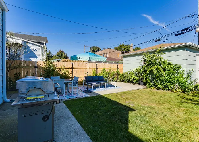 Logan Square Urban Oasis: 2 Mi To Local Hotspots! * Chicago